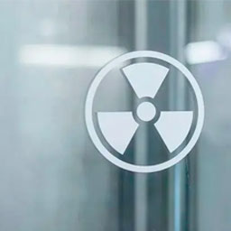 为便于辐射防护管理和职业照射控制，现行的基本安全标准是哪项？